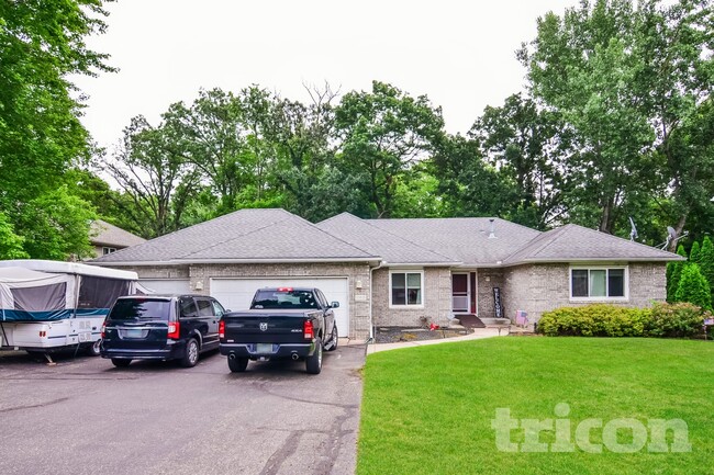 19405 Baldwin Cir NW