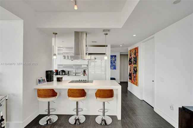 1100 Biscayne Blvd in Miami, FL - Foto de edificio - Building Photo