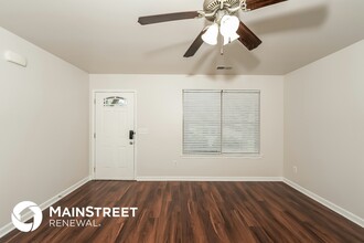 304 Creek Run Cir in Calera, AL - Building Photo - Building Photo