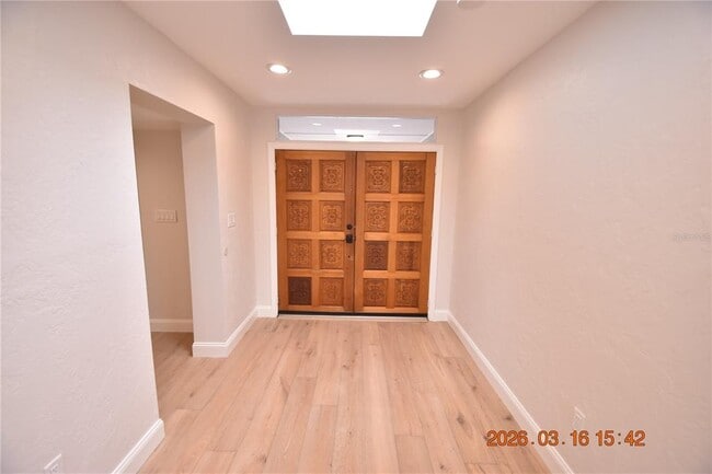 571 Luzon Ave in Tampa, FL - Building Photo - Building Photo