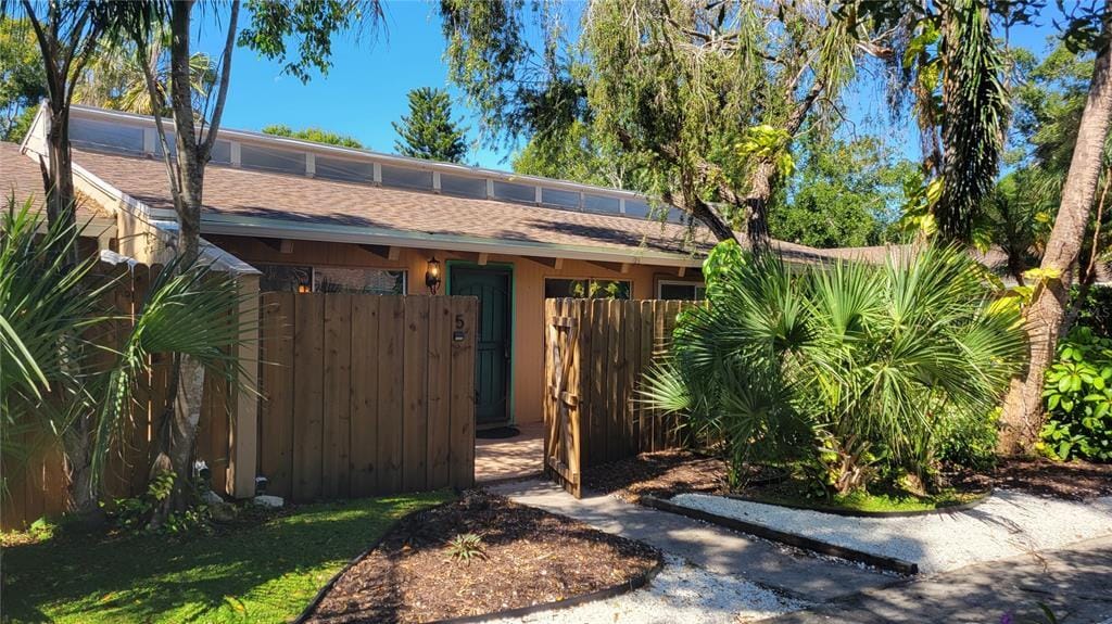 500 N Jefferson Ave in Sarasota, FL - Building Photo