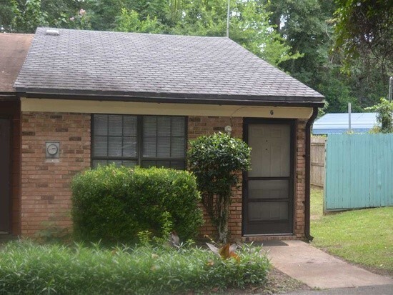 218 White Dr in Tallahassee, FL - Building Photo