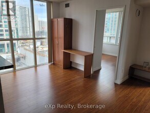 265 Enfield Pl in Mississauga, ON - Building Photo - Building Photo