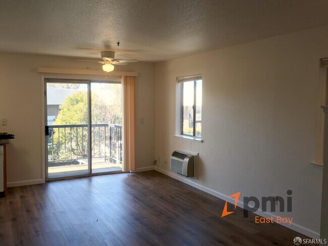 1965 Bonifacio St in Concord, CA - Building Photo - Building Photo