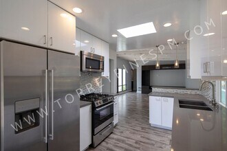 319 12th St in Del Mar, CA - Building Photo - Building Photo