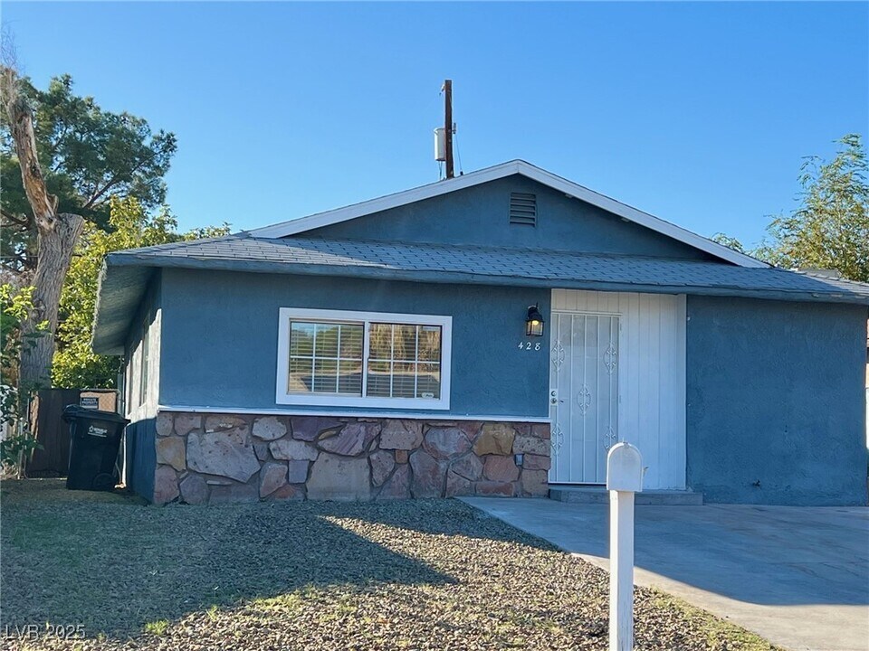 428 S Beaumont St in Las Vegas, NV - Foto de edificio