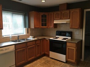 5836-5188 188 St in Surrey, BC - Building Photo - Building Photo