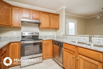 2810 Waywood Dr in Murfreesboro, TN - Foto de edificio - Building Photo