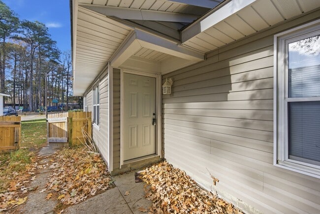 116-118 Armon Ave in Virginia Beach, VA - Building Photo - Building Photo