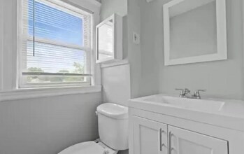 17 Ring Ave, Unit 2b in Quincy, MA - Building Photo - Building Photo