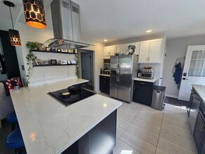 1124 Somonauk St in Sycamore, IL - Building Photo - Building Photo