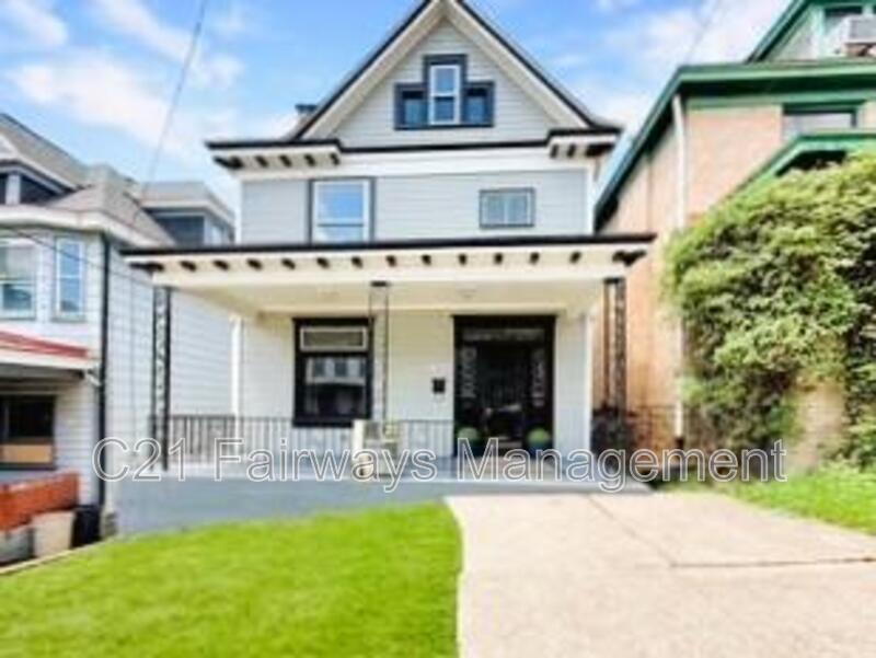 1514 Alton St in Pittsburgh, PA - Building Photo