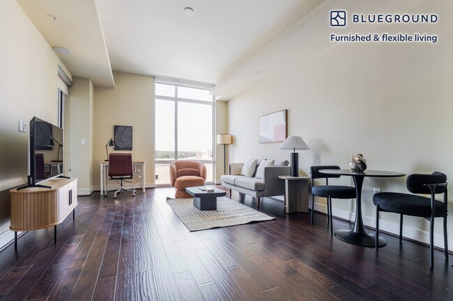 214 Barton Springs Rd
