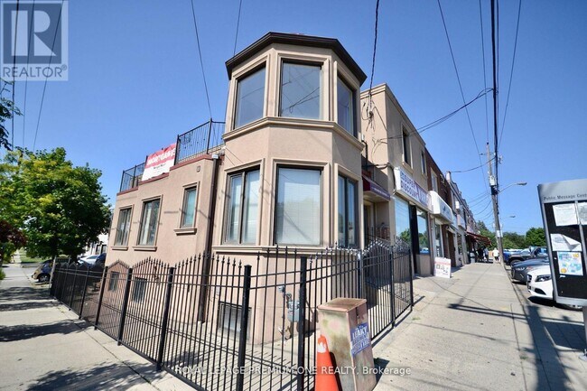 312 Rustic Rd in Toronto, ON - Building Photo - Building Photo