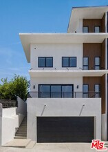 1247 1/2 W Bellevue Ave in Los Angeles, CA - Building Photo - Building Photo