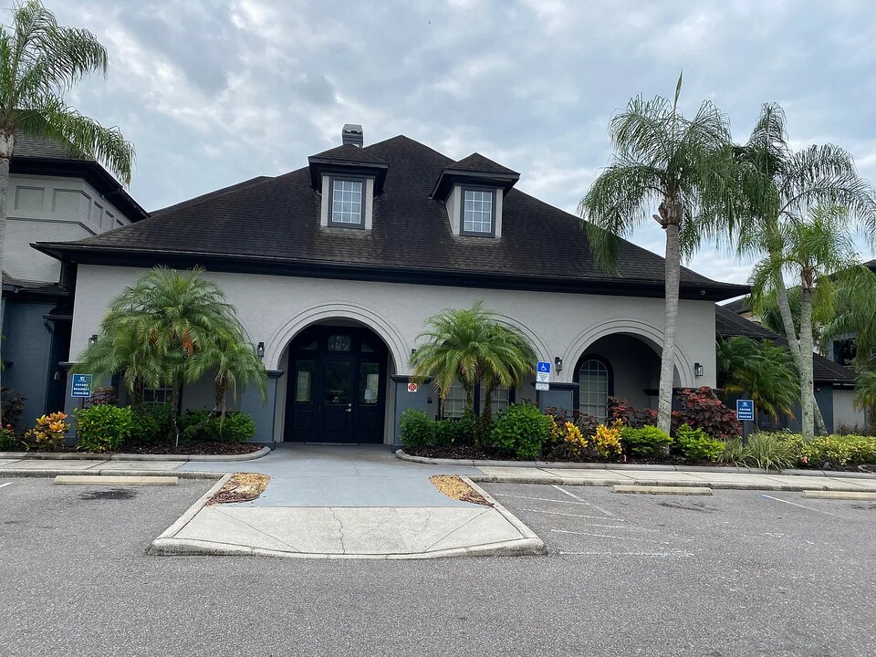 13014 Sanctuary Cove Dr, Unit 302 in Tampa, FL - Building Photo