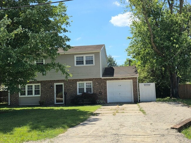 property at 124 Eastwood Dr
