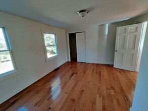 74 Meeting House Hill Rd in North Franklin, CT - Building Photo - Building Photo