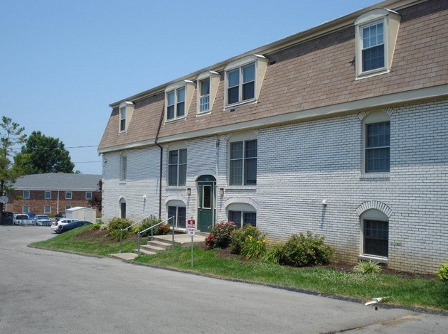 Huntley Ridge East at Hanley Ln. in Frankfort, KY - Foto de edificio - Building Photo