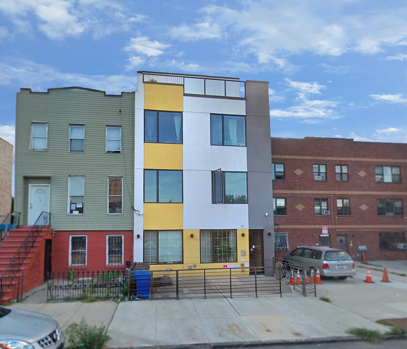 829 Willoughby Ave in Brooklyn, NY - Building Photo