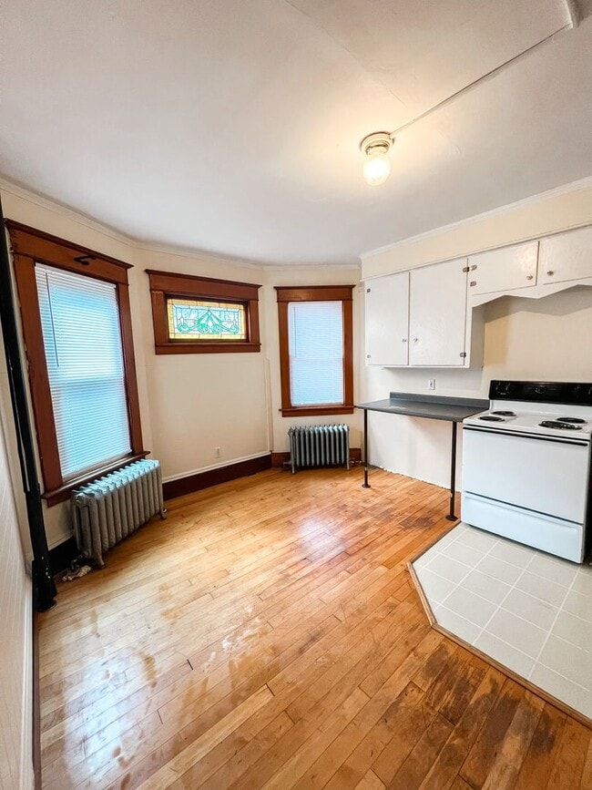 property at 208 King St