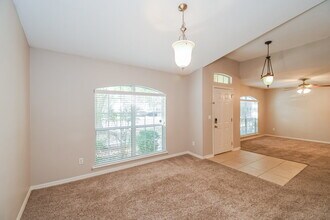 905 Mystic Harbor Dr in Jacksonville, FL - Building Photo - Building Photo