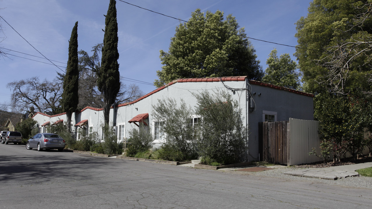 2028 Adams St in Yountville, CA - Building Photo