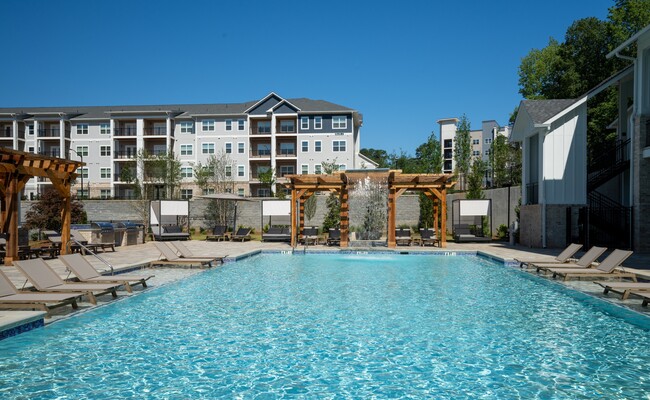 The Ashton at East Park in Kennesaw, GA - Foto de edificio - Building Photo