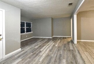 12008 Bellafonte Dr in Dallas, TX - Building Photo - Building Photo