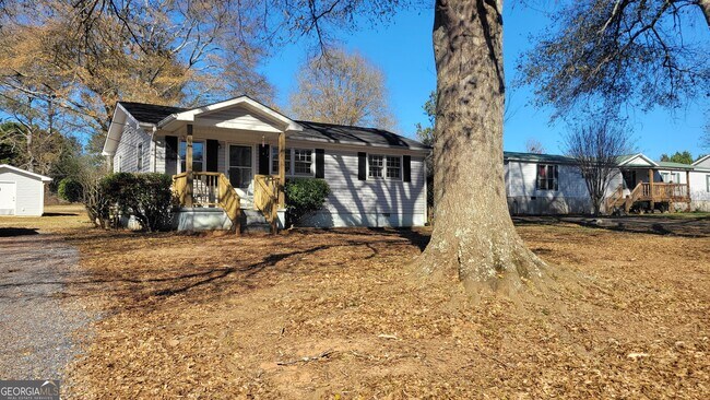 130 Bowman Rd in Lindale, GA - Building Photo - Building Photo