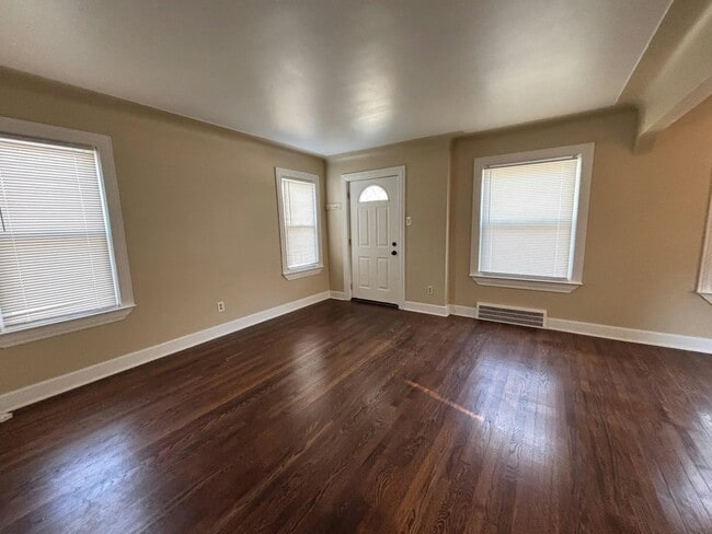 747 Gardendale St in Ferndale, MI - Building Photo - Building Photo