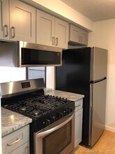 25 Spring St in Wethersfield, CT - Building Photo - Building Photo