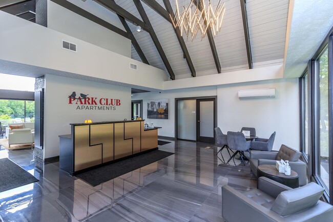 Park Club Apartments in Westerville, OH - Foto de edificio - Building Photo