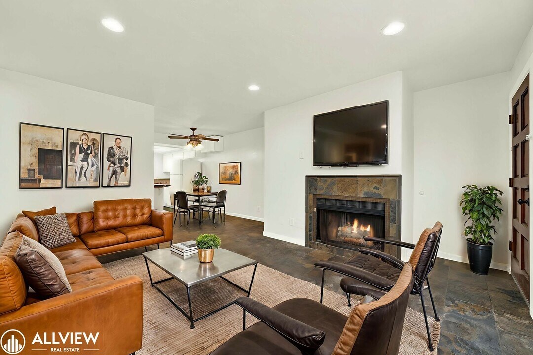 2538 C St in San Diego, CA - Building Photo