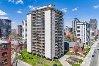Blinkbonnie in Hamilton, ON - Building Photo - Building Photo