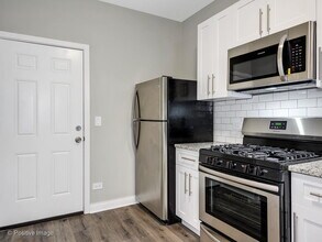 2919 N Kilpatrick Ave in Chicago, IL - Building Photo - Building Photo