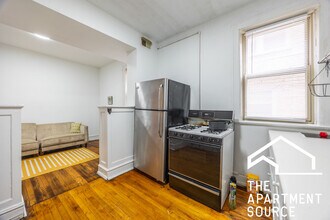 2023 N Humboldt Blvd, Unit G in Chicago, IL - Building Photo - Building Photo