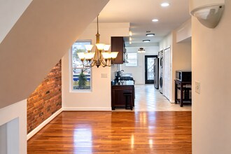 1933 4th St NE in Washington, DC - Foto de edificio - Building Photo