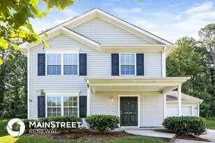 6214 Creekbrooke Ct in Browns Summit, NC - Building Photo