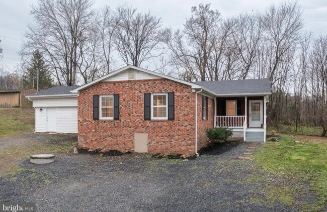 6731 Middle Rd in Middletown, VA - Building Photo - Building Photo