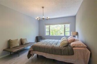 5840 NE 22nd Way, Unit 728 in Fort Lauderdale, FL - Foto de edificio - Building Photo