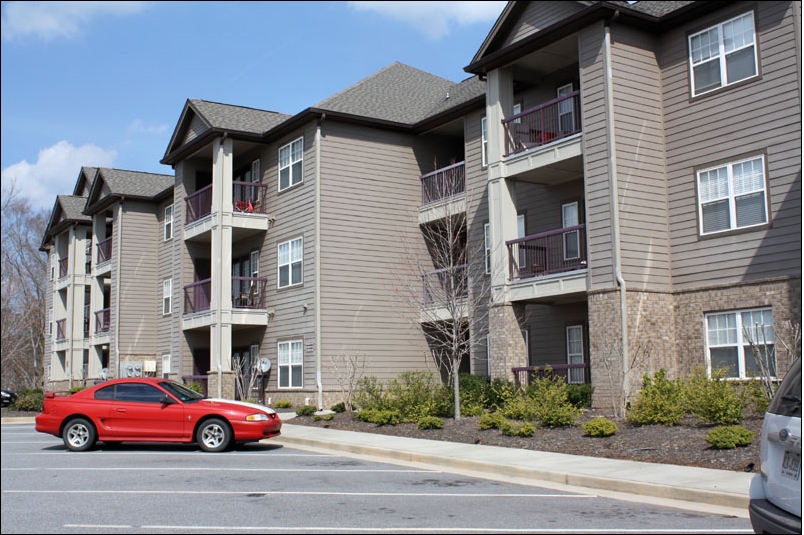 Lumpkin Place II in Athens, GA - Building Photo