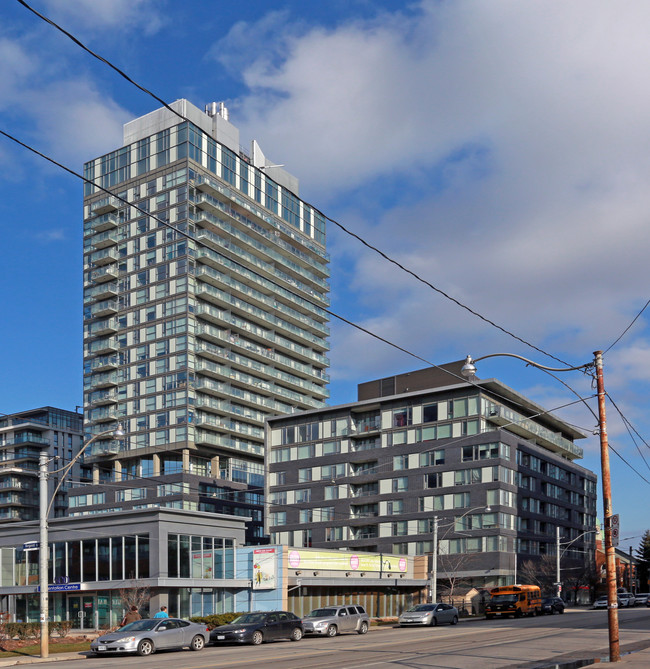 Dundas-Sackville Apartments in Toronto, ON - Building Photo - Building Photo