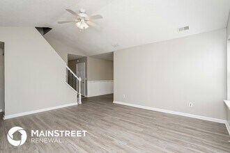 423 Lake Forest Dr in La Vergne, TN - Building Photo - Building Photo