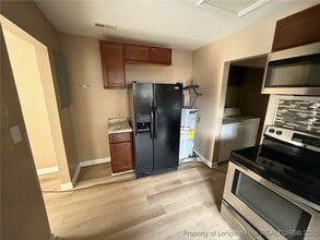 324 Rhew St in Fayetteville, NC - Foto de edificio - Building Photo