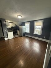 42 Mott St in Fall River, MA - Building Photo - Building Photo