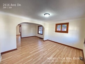 2616 Avie Dr in St. Louis, MO - Building Photo - Building Photo