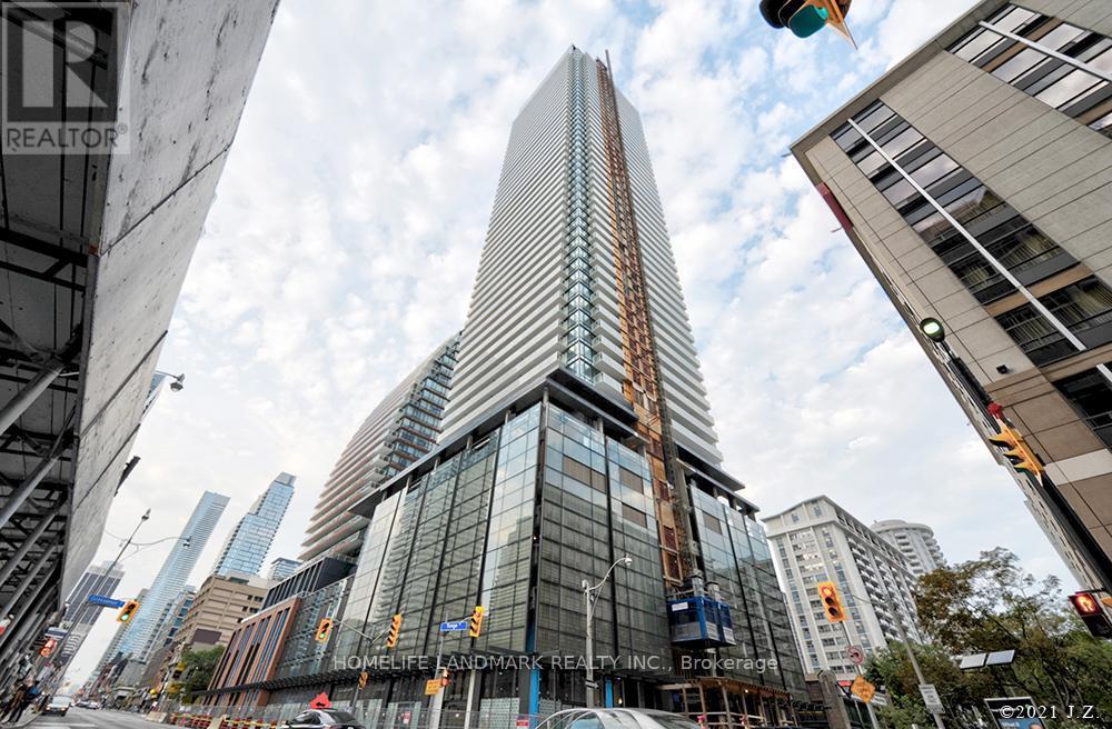 501-1501 Yonge St in Toronto, ON - Building Photo