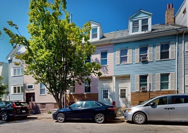 188 Lexington St in Boston, MA - Foto de edificio
