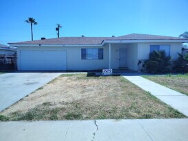 950 S Thompson St in Hemet, CA - Building Photo